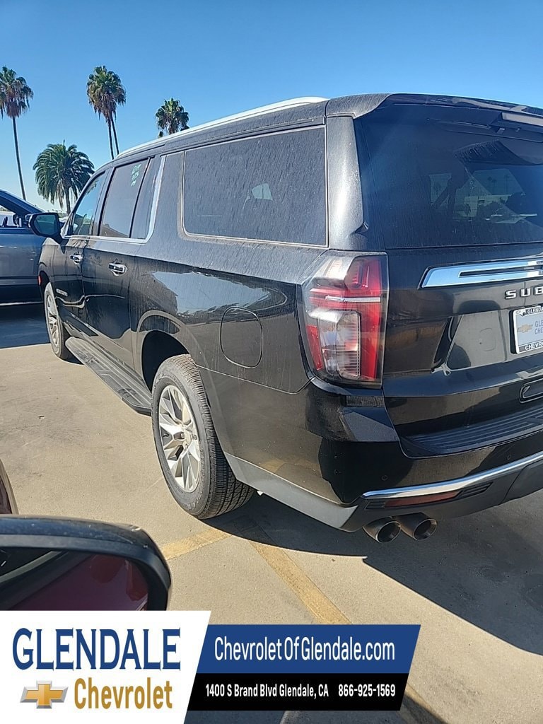 2023 Chevrolet Suburban photo 4