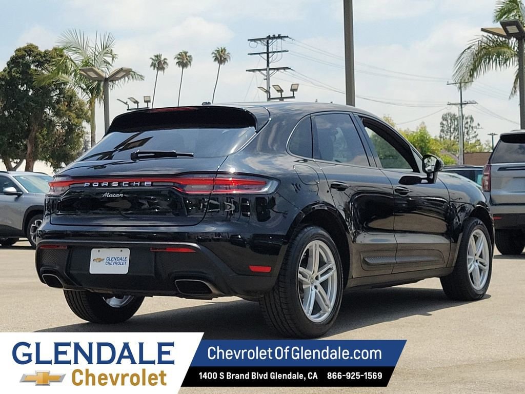 2024 Porsche Macan T - Photo 12