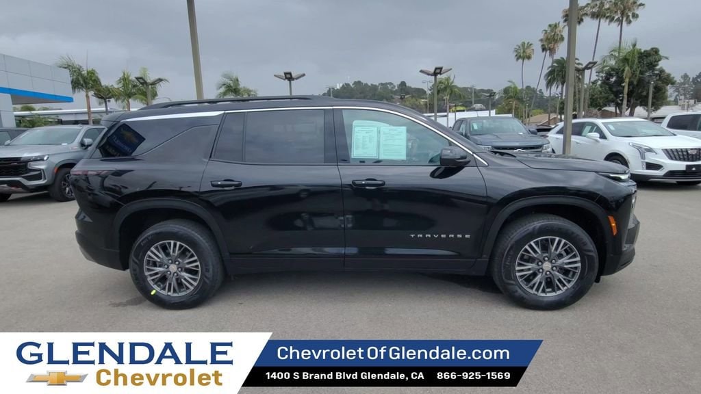 2024 Chevrolet Traverse 2LT - Photo 9