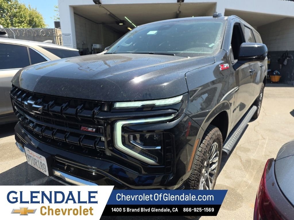 2025 Chevrolet Suburban Z71 4WD's photo