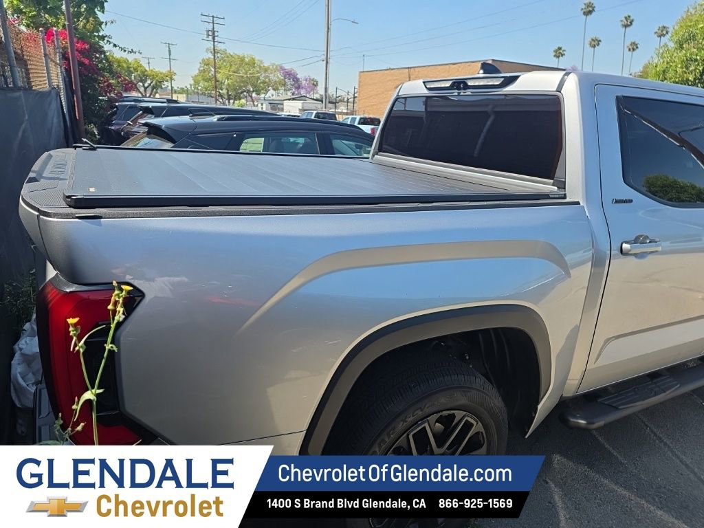 2025 Toyota Tundra Limited photo 4