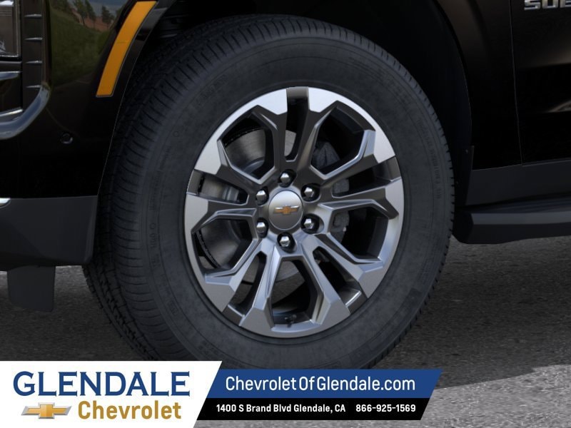 2026 Chevrolet Suburban LT - Photo 9