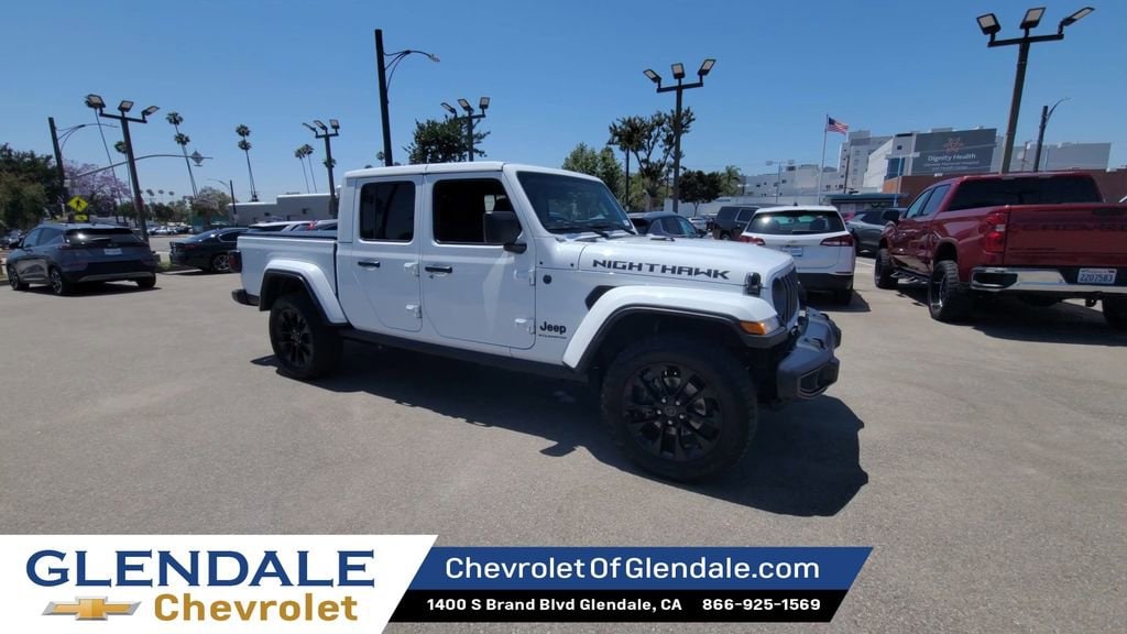 Used 2025 Jeep Gladiator Nighthawk Truck