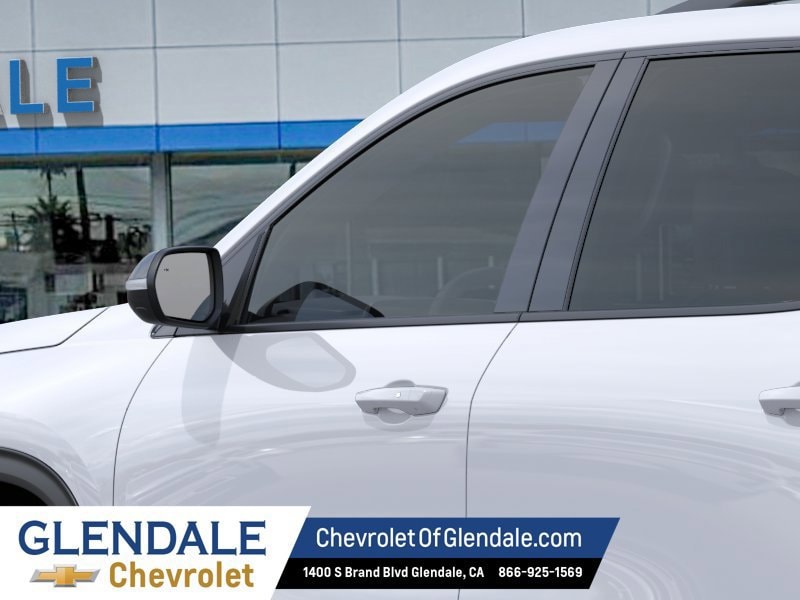 2027 Chevrolet Traverse LT - Photo 12