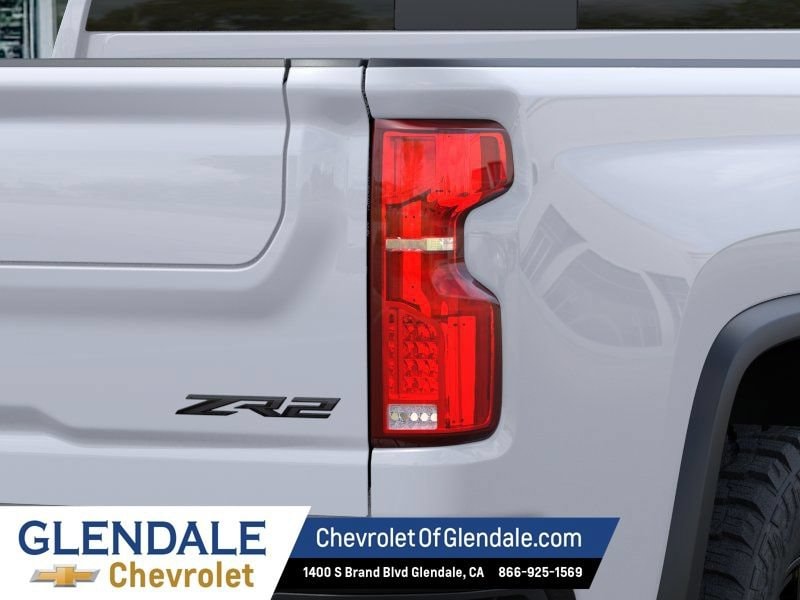 2026 Chevrolet Silverado 2500 HD ZR2 - Photo 11