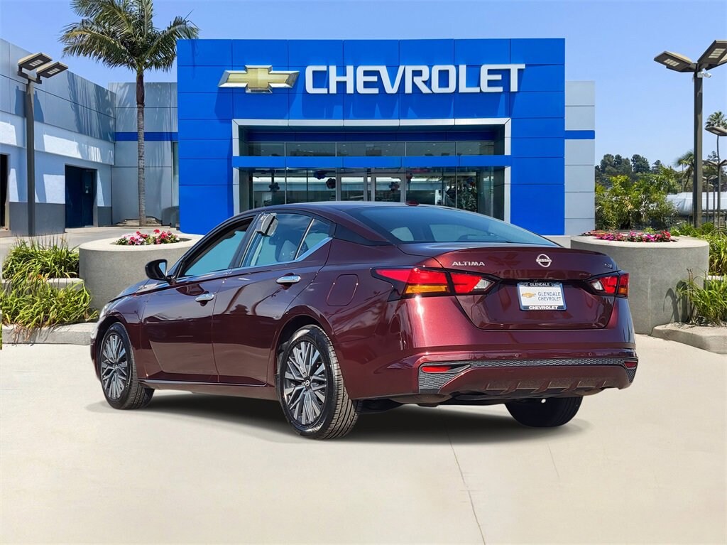 Used 2024 Nissan Altima 2.5 SV