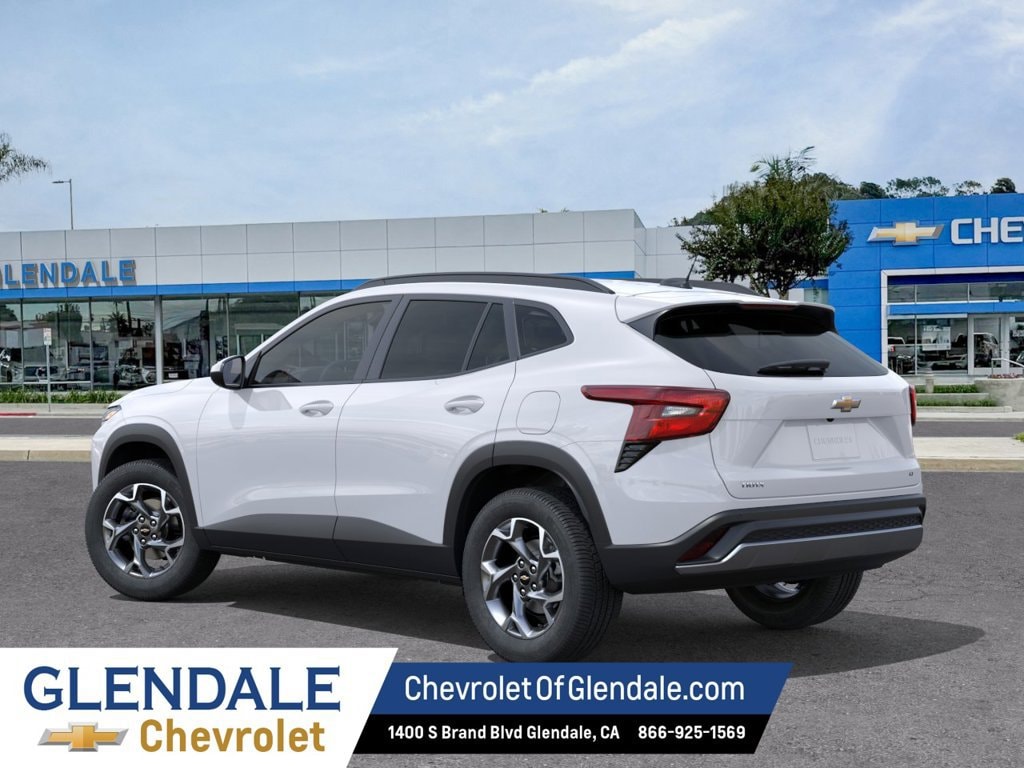 2026 Chevrolet Trax LT - Photo 3