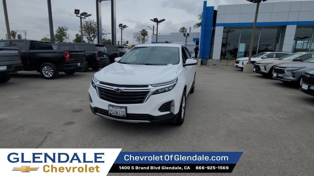 2023 Chevrolet Equinox LT photo 2