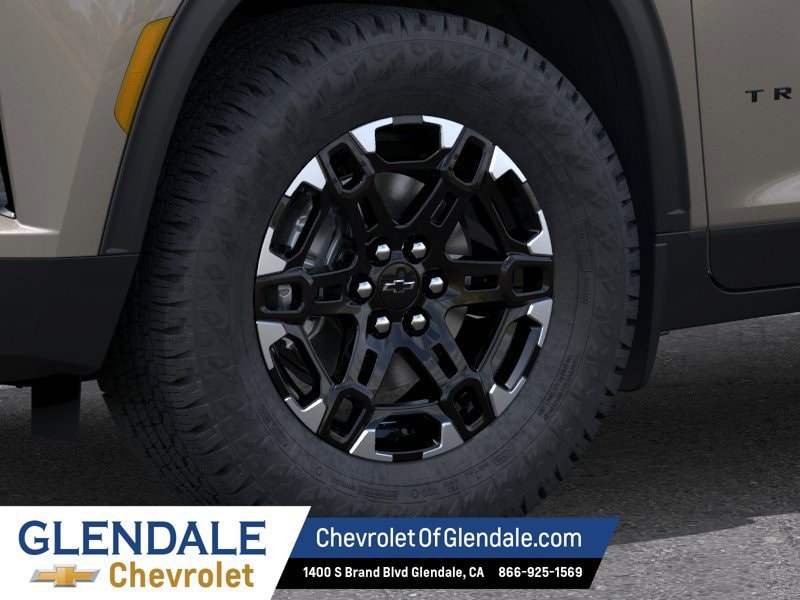 2027 Chevrolet Traverse Z71 - Photo 9