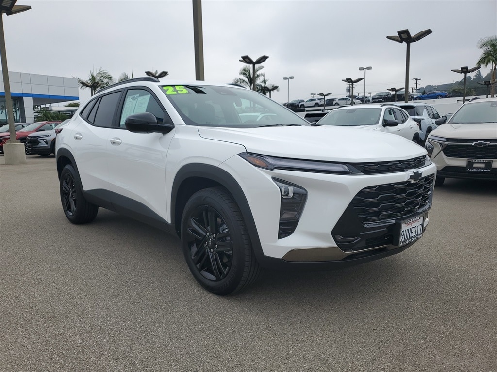 New 2025 Chevrolet Trax Activ SUV