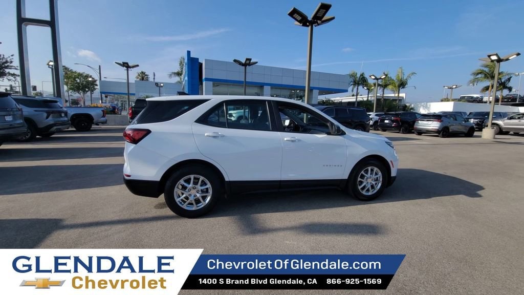 2022 Chevrolet Equinox LS - Photo 8