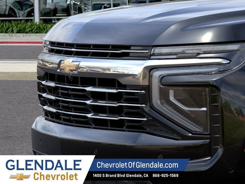 2026 Chevrolet Suburban LT - Photo 13