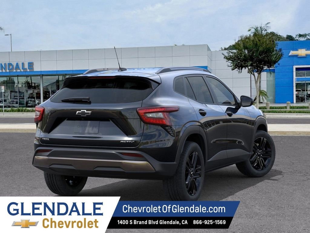 2026 Chevrolet Trax Activ - Photo 4