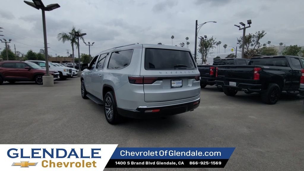 2024 Jeep Wagoneer L Series II photo 6