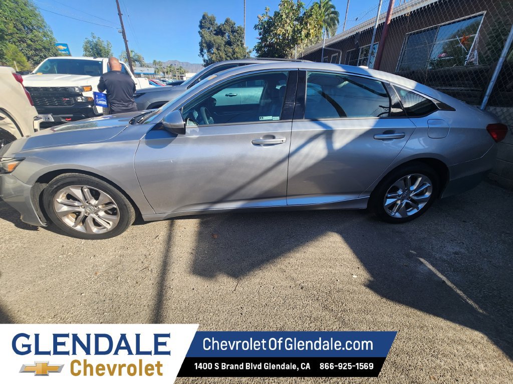 2018 Honda Accord photo 2