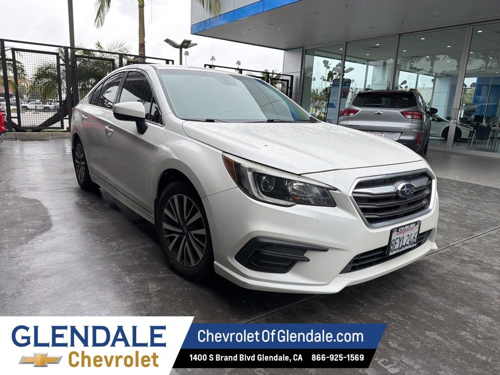 2019 Subaru Legacy Premium's photo