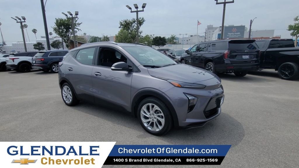 Used 2023 Chevrolet Bolt EUV LT with VIN 1G1FY6S00P4124607 for sale in Glendale, CA