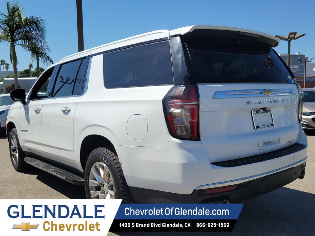 2023 Chevrolet Suburban photo 4
