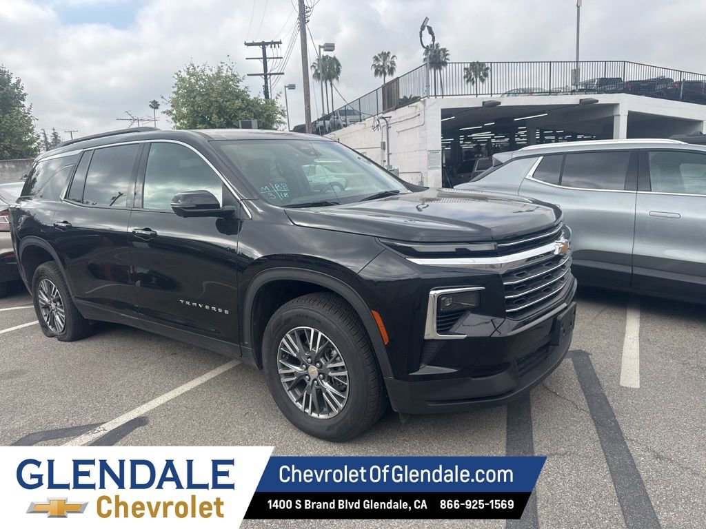2024 Chevrolet Traverse LT photo 4