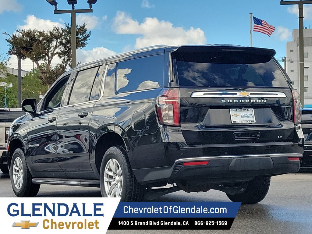 2024 Chevrolet Suburban photo 5