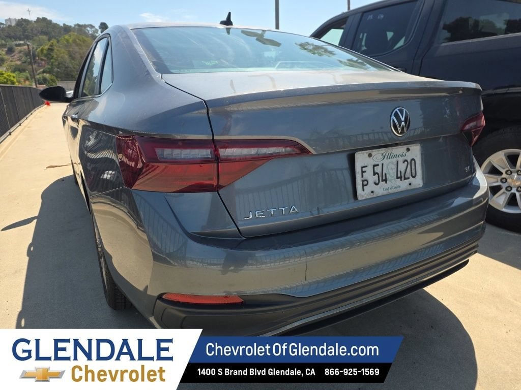Used 2024 Volkswagen Jetta SE