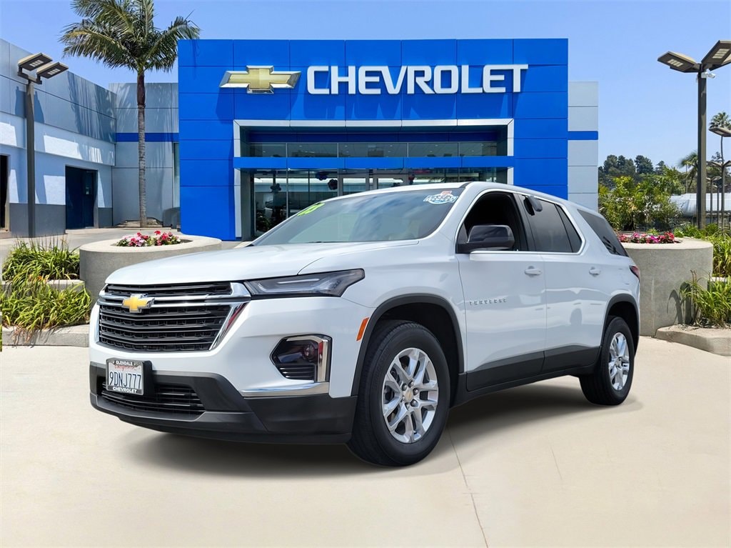 Used 2023 Chevrolet Traverse LS SUV