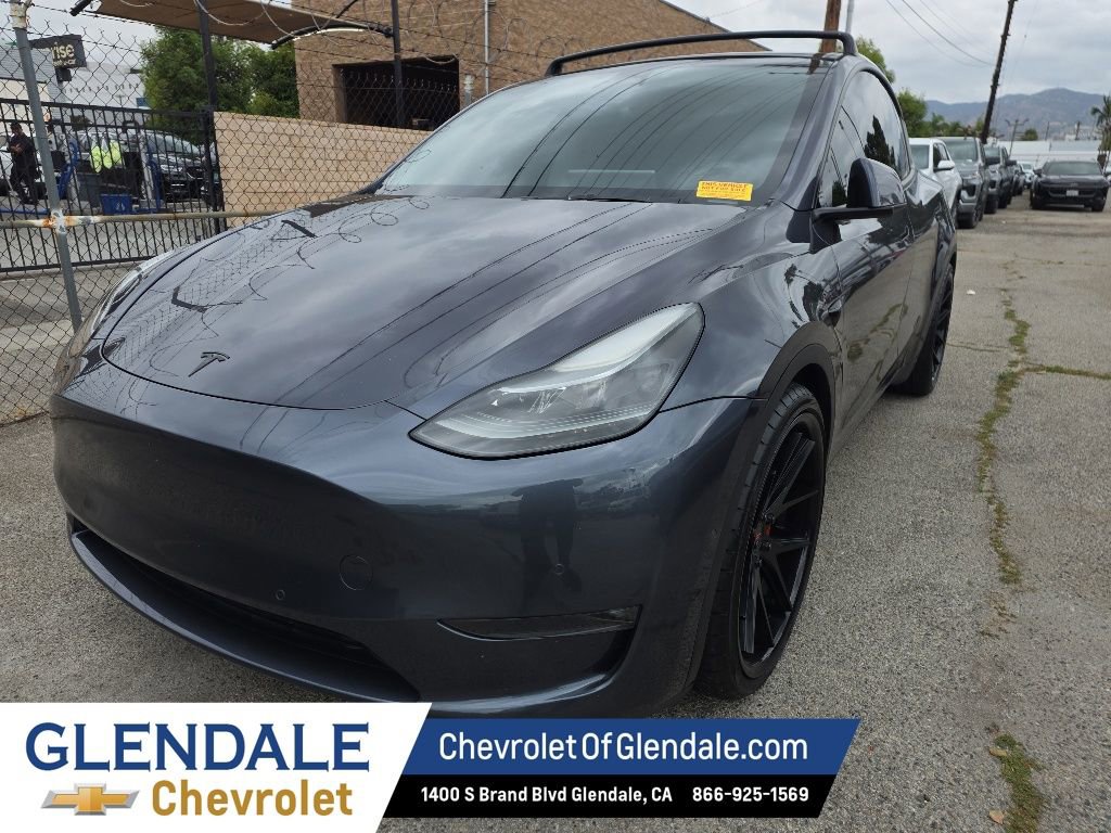 2022 Tesla Model Y Performance Dual Motor All-Wheel Drive's photo