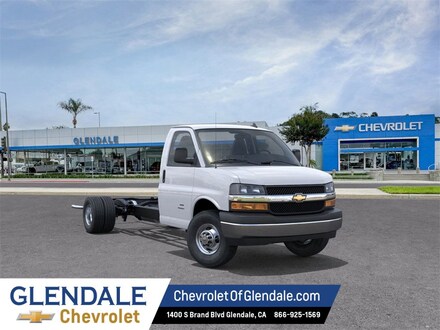 2025 Chevrolet Express Cutaway 3500 1WT Cutaway Van