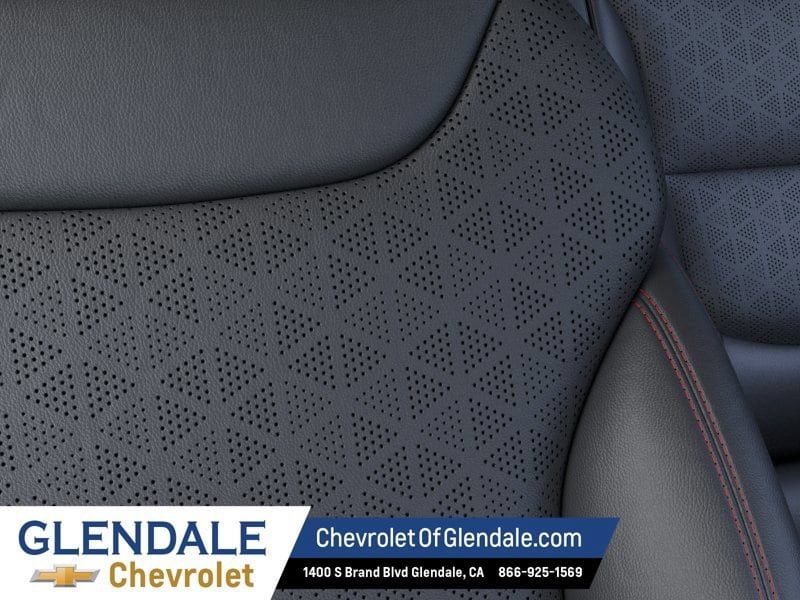 2027 Chevrolet Bolt RS - Photo 21