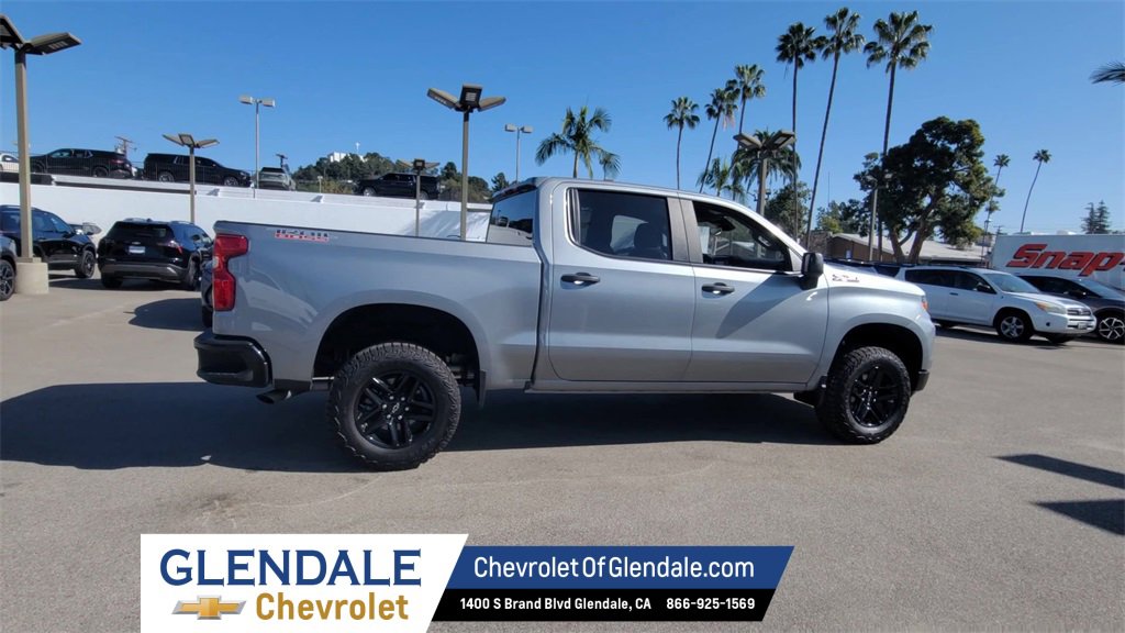 2025 Chevrolet Silverado 1500 Custom Trail Boss photo 3