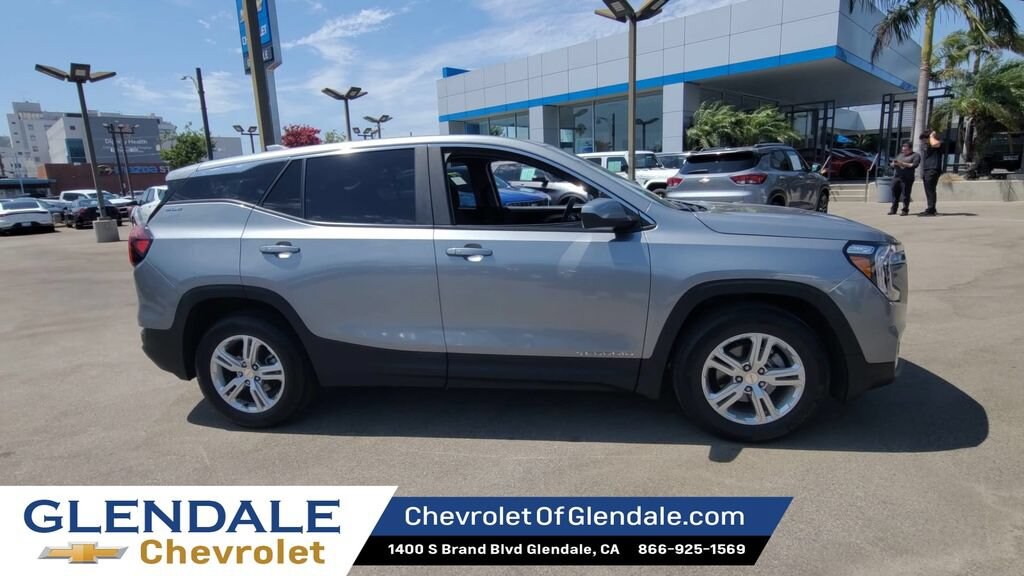 Used 2024 GMC Terrain SLE SUV