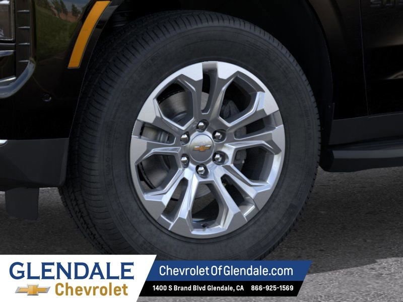 2026 Chevrolet Suburban LS - Photo 9