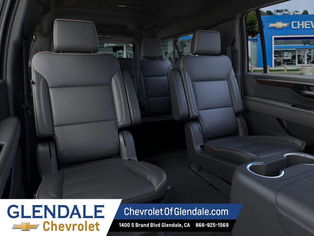 2026 Chevrolet Suburban Premier - Photo 17