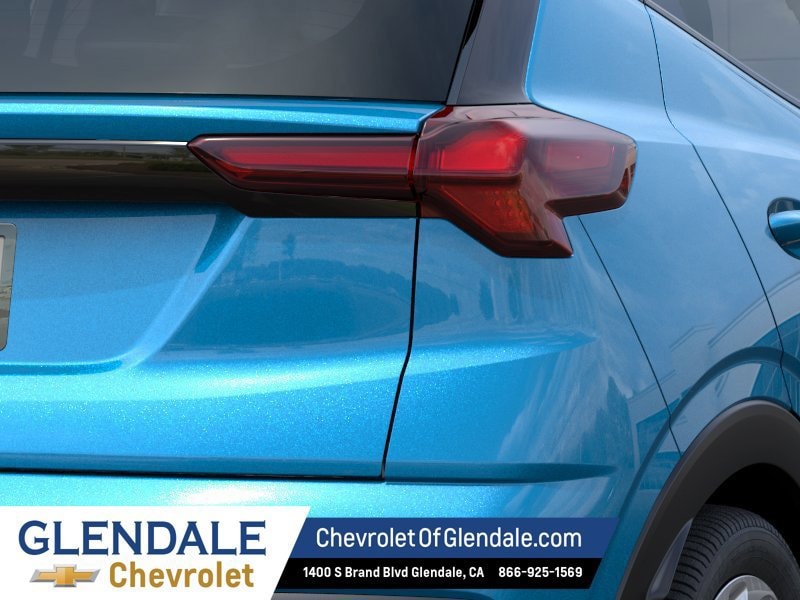 2027 Chevrolet Bolt LT - Photo 11