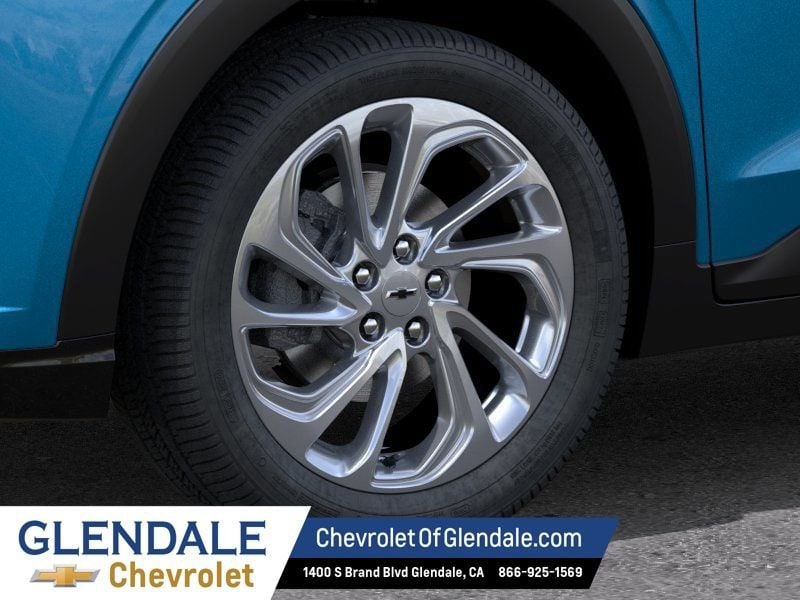 2027 Chevrolet Bolt LT - Photo 9
