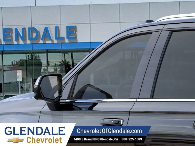 2026 Chevrolet Suburban Premier - Photo 12