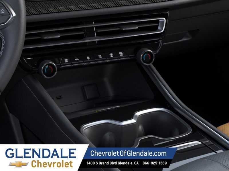 2027 Chevrolet Traverse Z71 - Photo 23