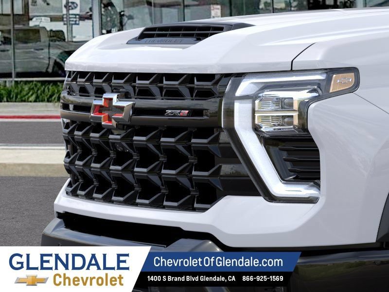 2026 Chevrolet Silverado 2500 HD ZR2 - Photo 13