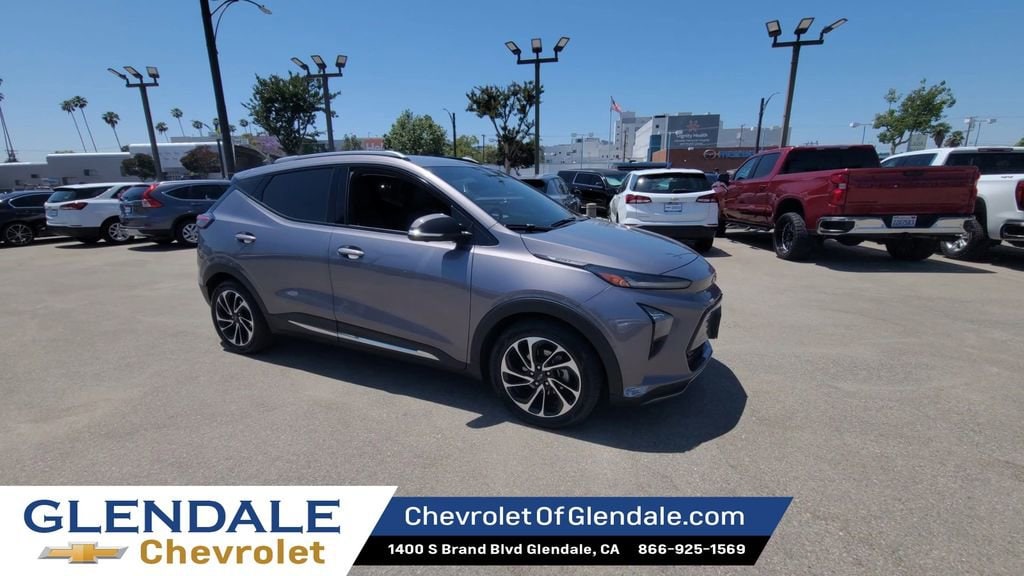 Used 2022 Chevrolet Bolt EUV Premier with VIN 1G1FZ6S06N4103058 for sale in Glendale, CA