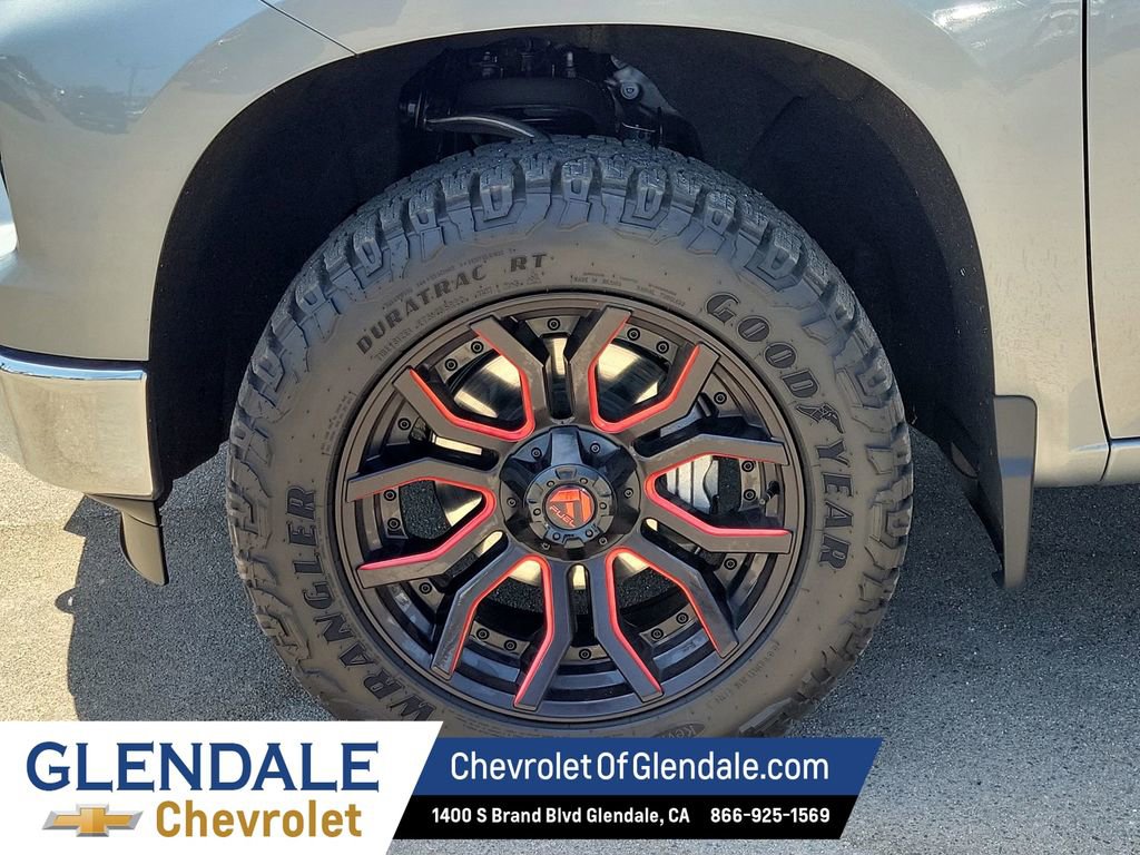 2025 Chevrolet Silverado 1500 LT - Photo 17