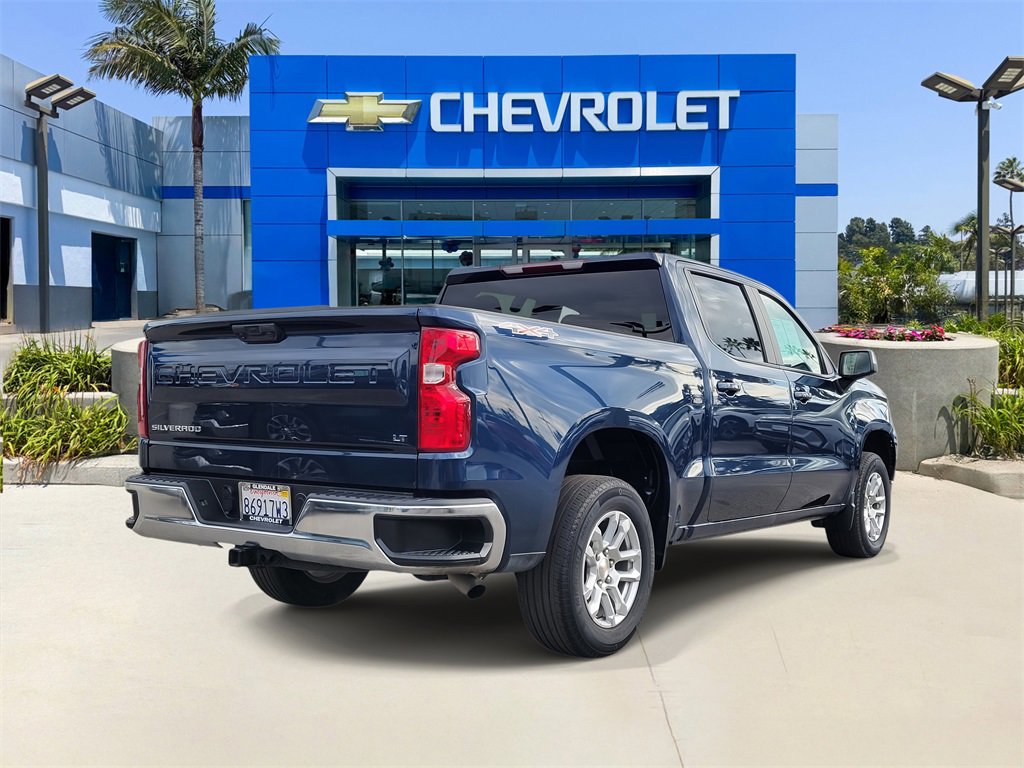 2023 Chevrolet Silverado 1500 LT photo 3