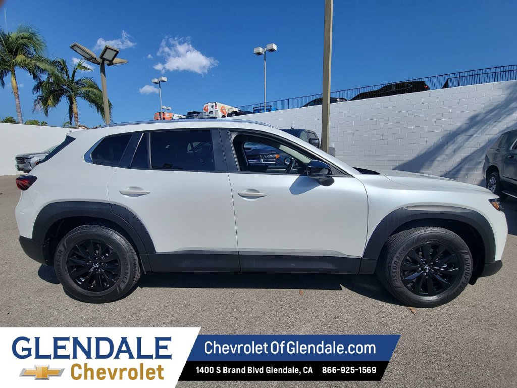 2024 Mazda CX-50 photo 2