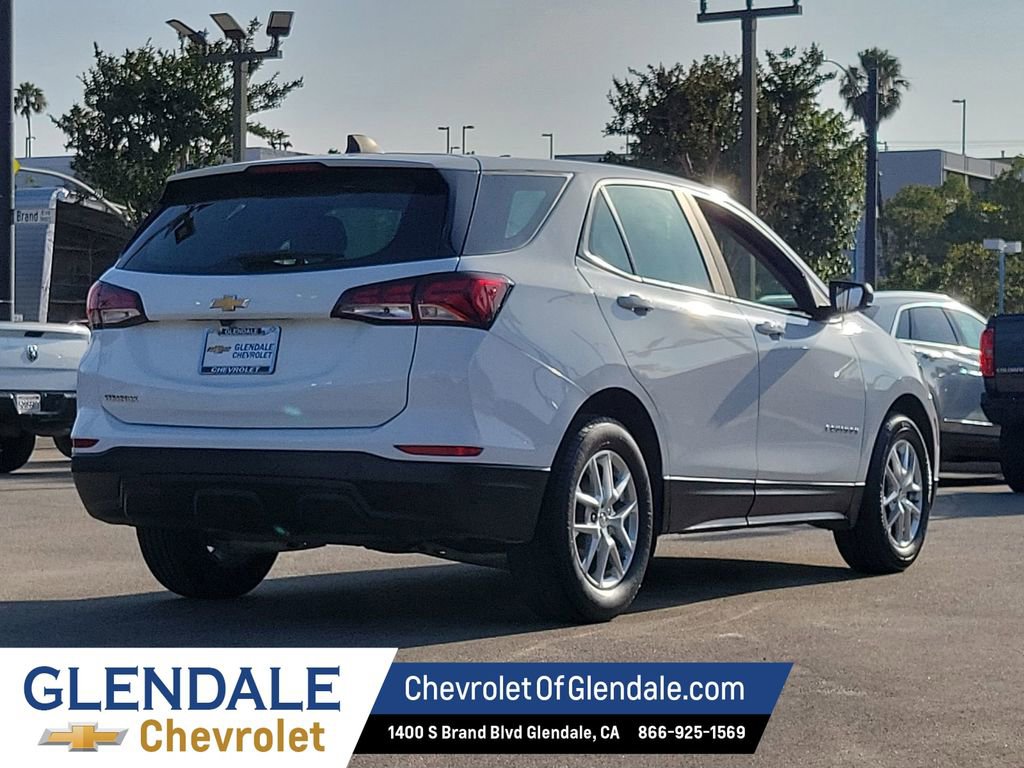 2022 Chevrolet Equinox LS - Photo 12