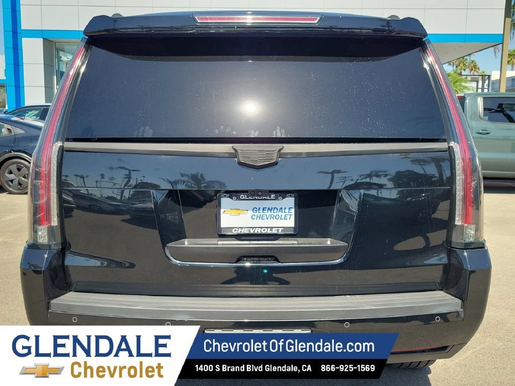 2017 Cadillac Escalade photo 4