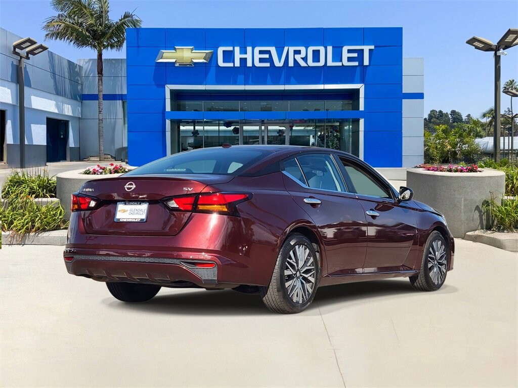 Used 2024 Nissan Altima 2.5 SV