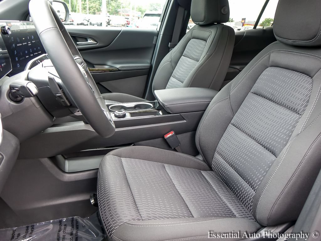 2027 Chevrolet Equinox LT - Photo 11