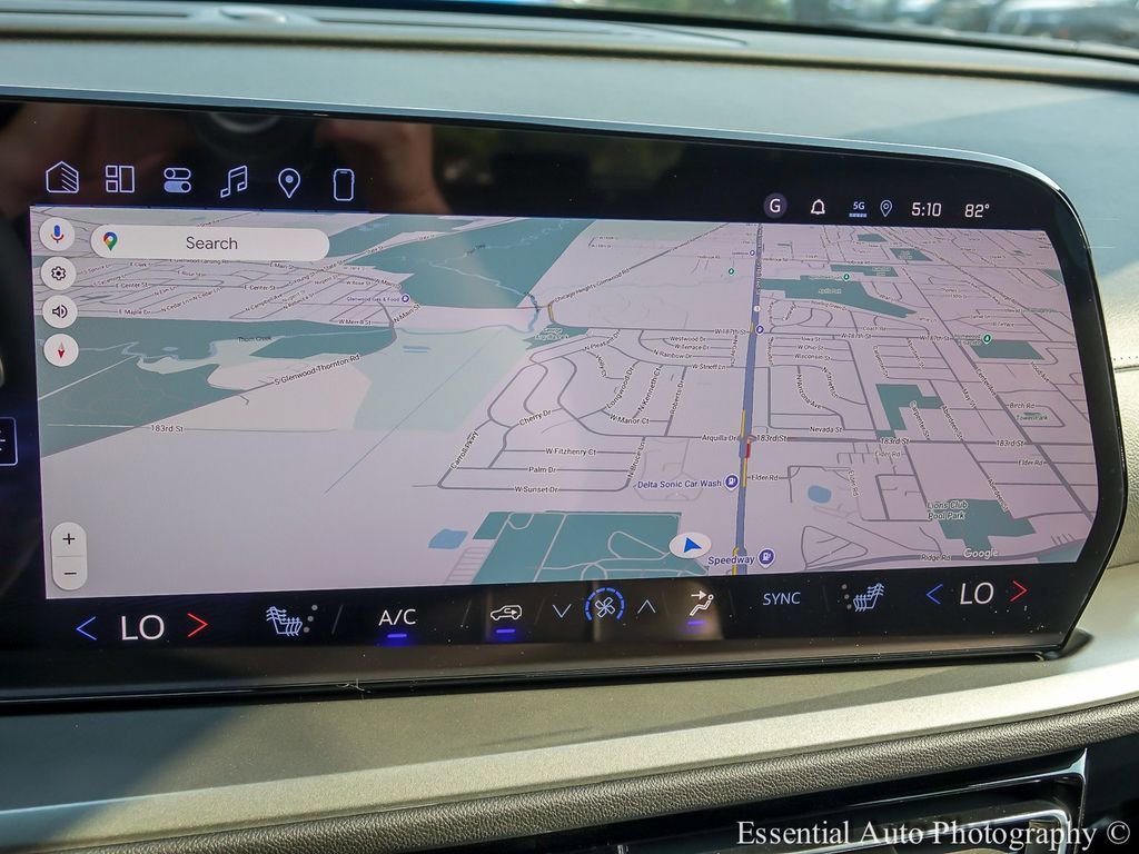 2026 Chevrolet Traverse LT - Photo 18