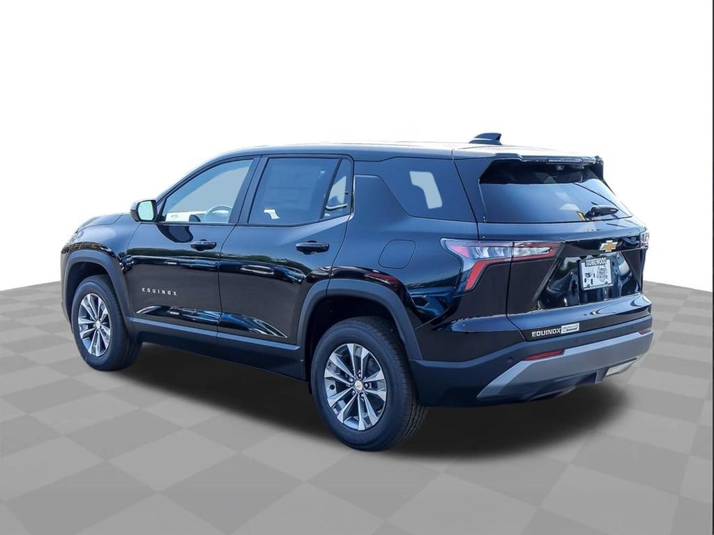 2027 Chevrolet Equinox LT - Photo 6
