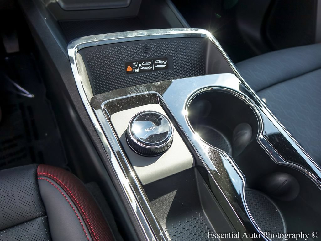 2027 Chevrolet Equinox RS - Photo 21