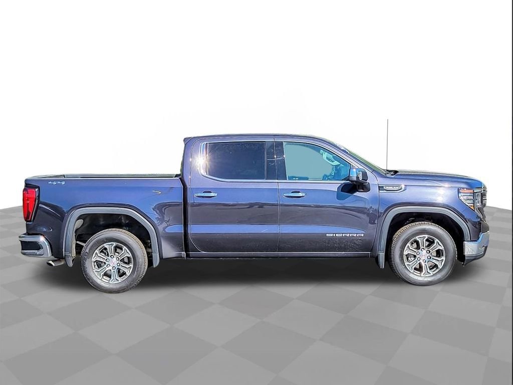 2025 GMC Sierra 1500 SLT - Photo 10